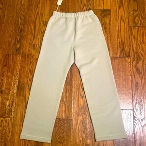 BRAND NEW ESSENTIALS SWEATPANTS KIDS “SMOKE”